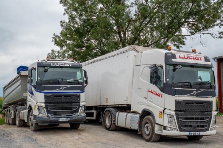 Nous proposons différentes formules de location de camion adaptées à vos besoins sur votre chantier 